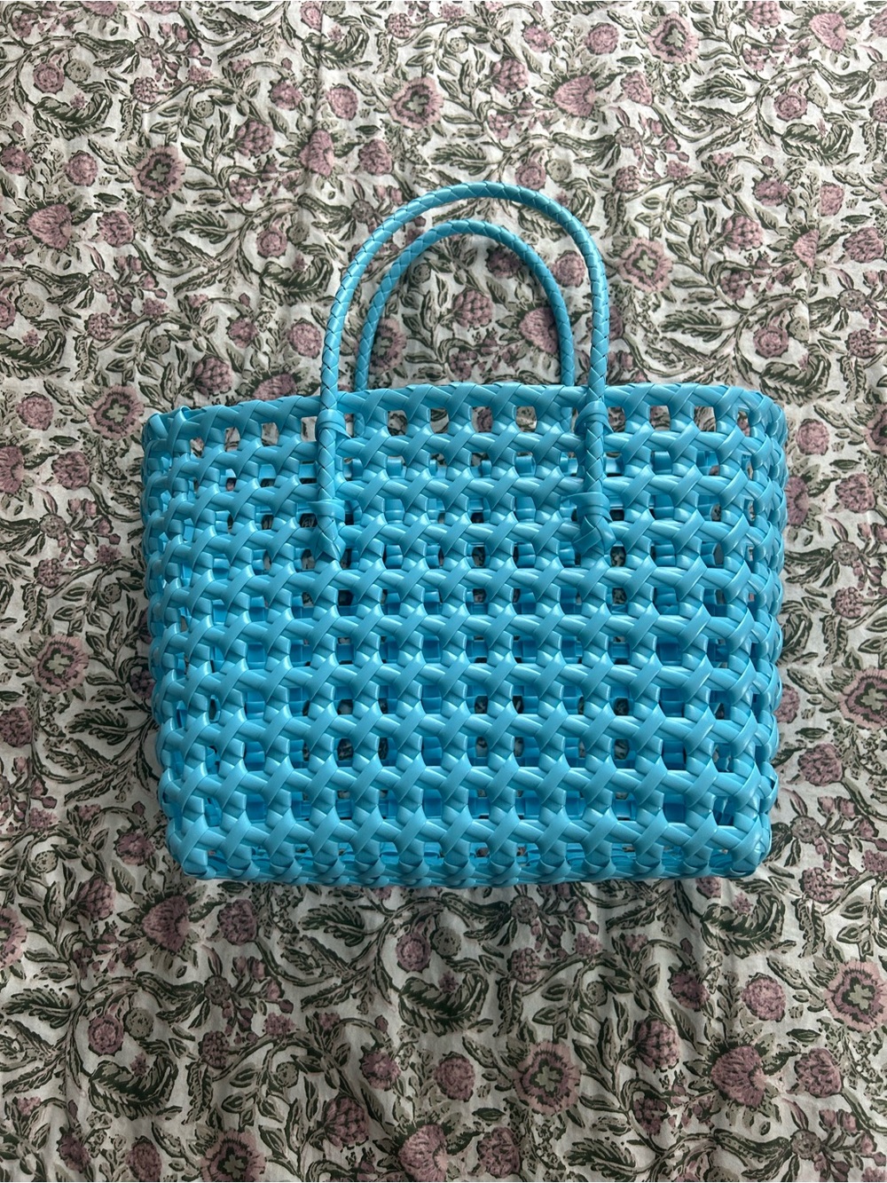 Woven mini tote